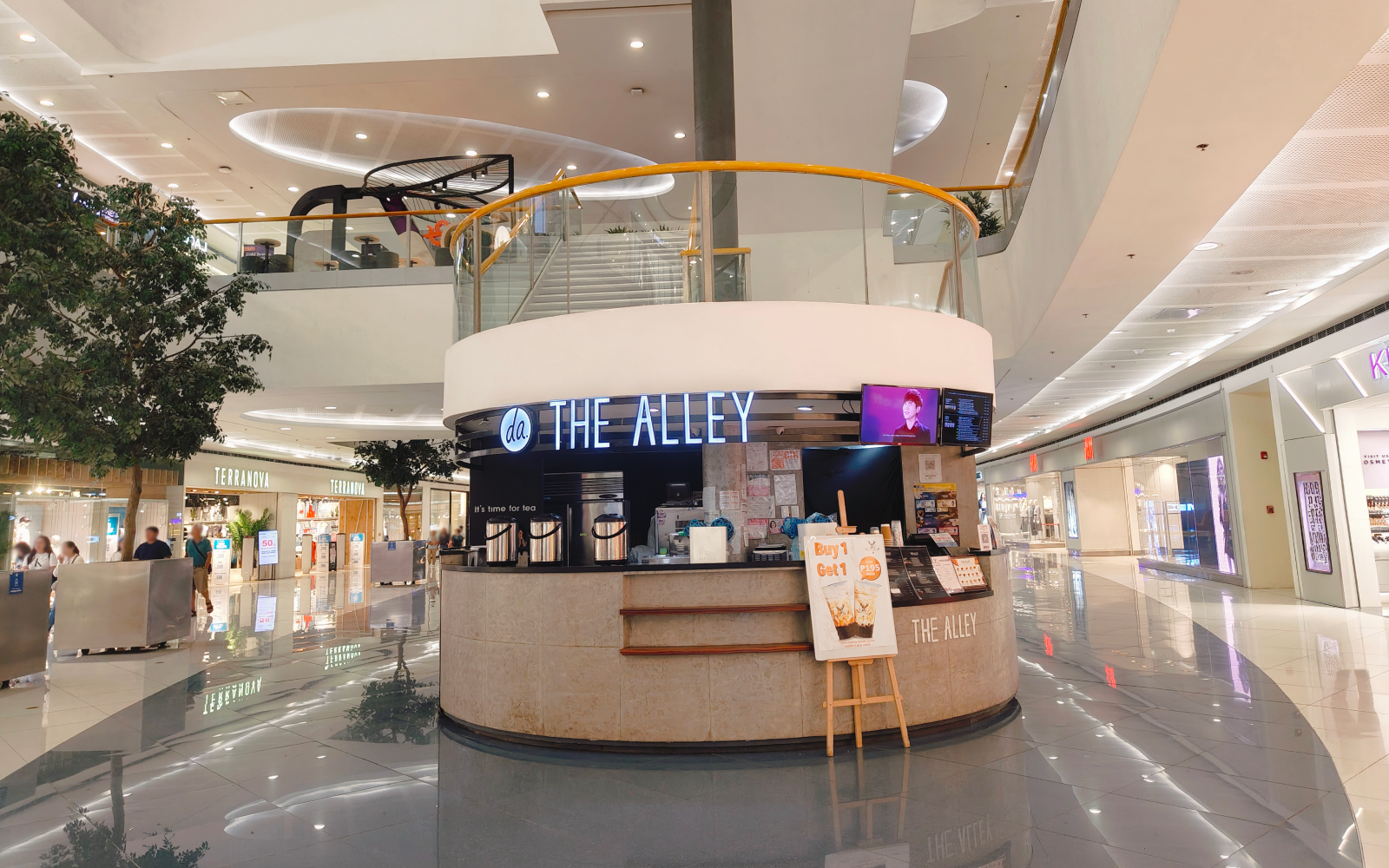 THE ALLEY in SM Mall of Asia